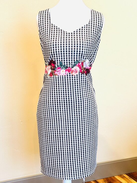 MINKPINK Dresses & Skirts - MINKPINK GINGHAM FLORAL DRESS MEDIUM